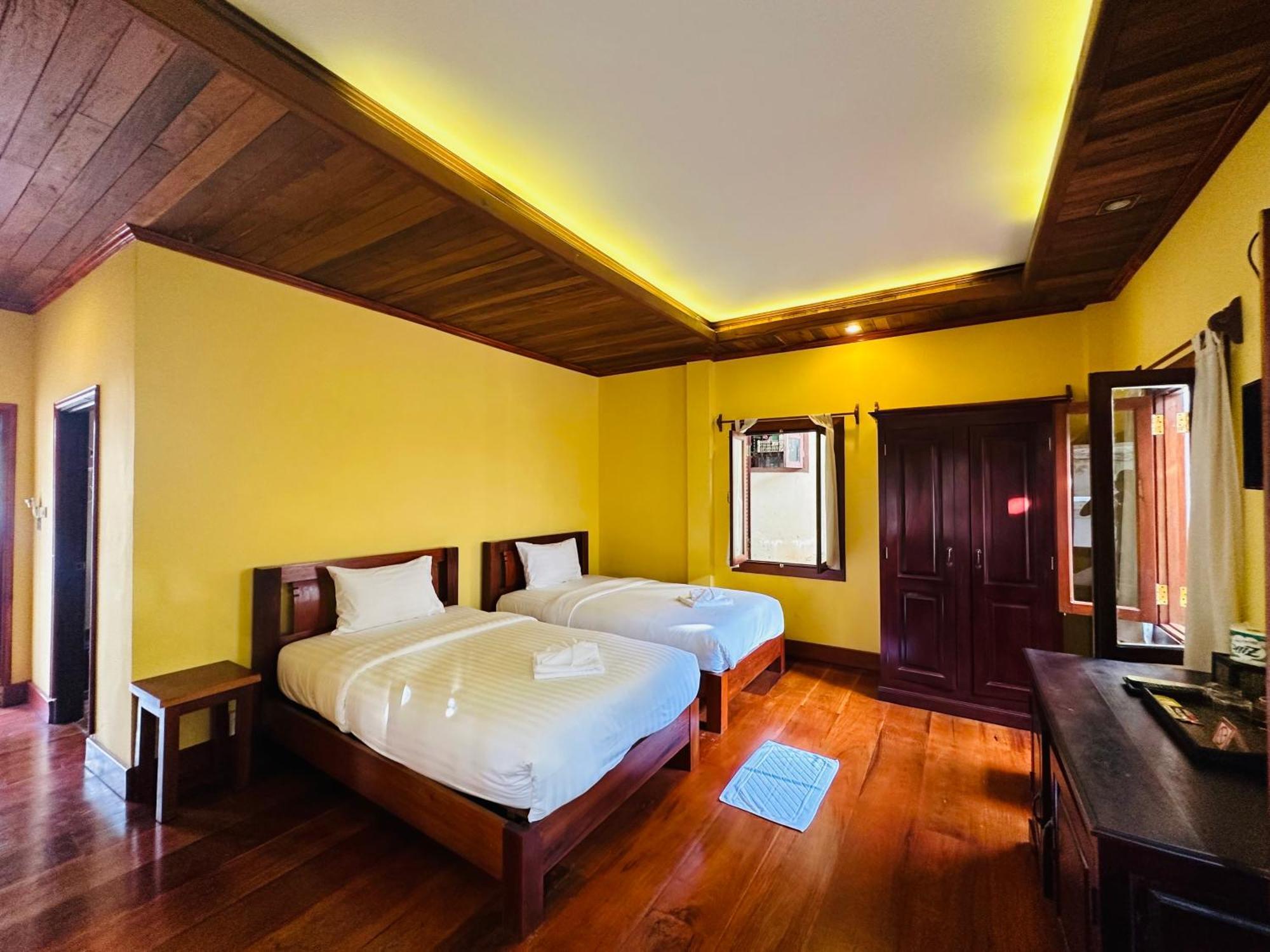 Villa Phonethip Mekong Riverside Луанґпхабанґ Екстер'єр фото