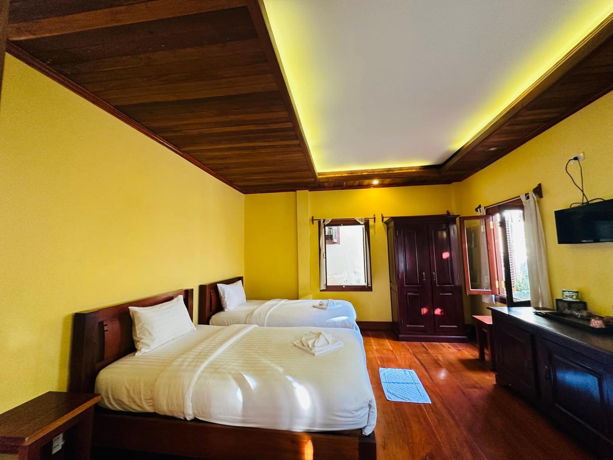 Villa Phonethip Mekong Riverside Луанґпхабанґ Екстер'єр фото